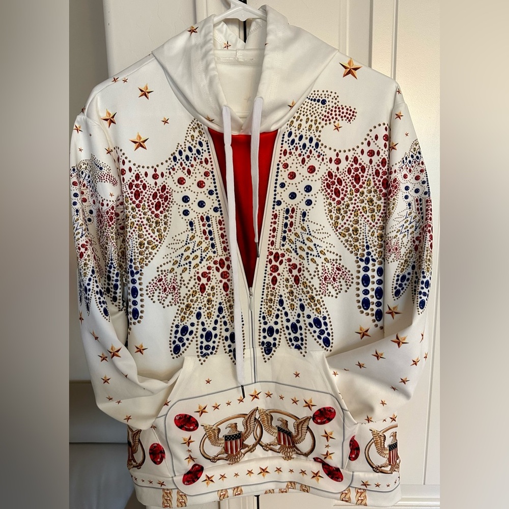 Baroque Hoodies available in size L and is suitable for regular size types.